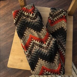 Chevron Patterned Leggings